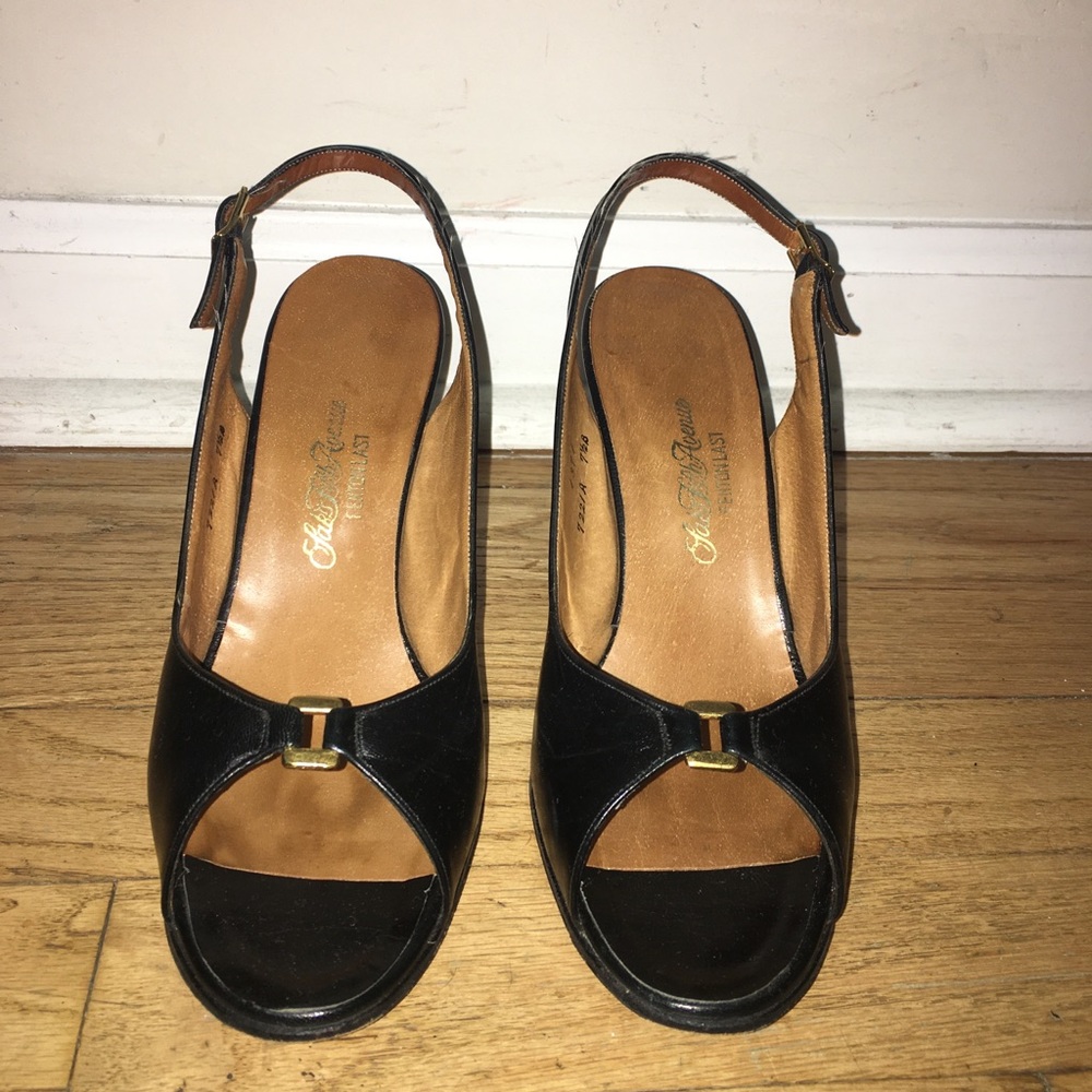 Vintage Saks fifth ave Shoes
